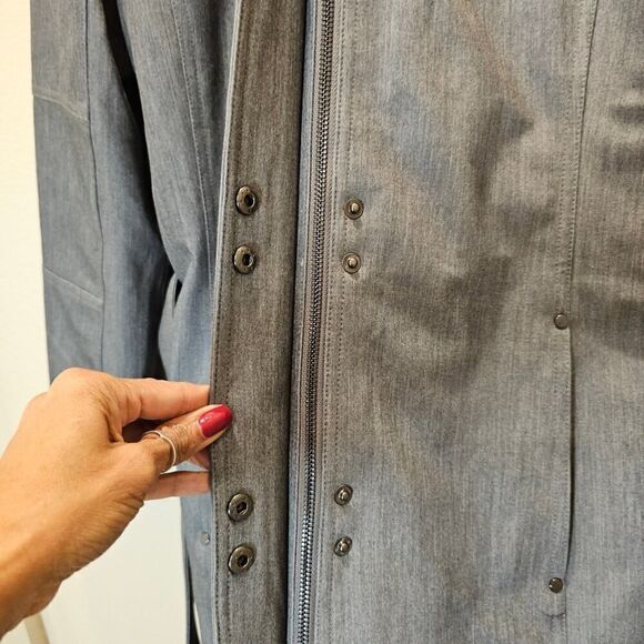 NWOT Kristen Blake Women's Gray Coat Jacket with Hood and Belt Size Large - Picture 3 of 10